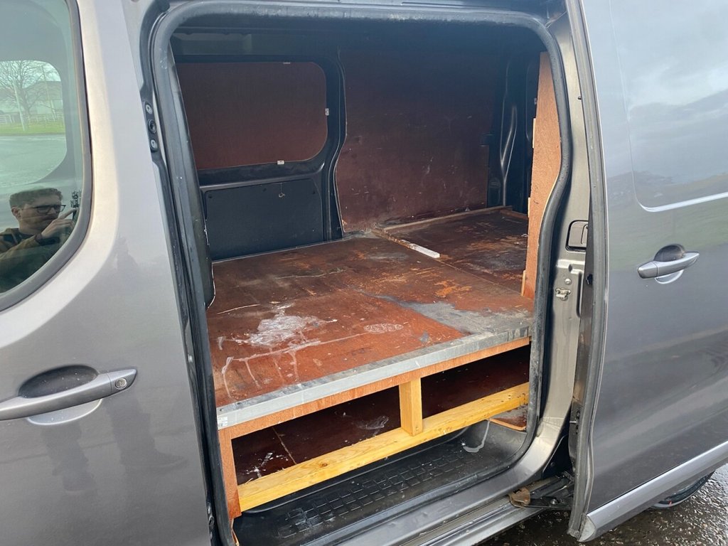 Used Vauxhall Vivaro 2020 for sale - 77161520: Photo 16
