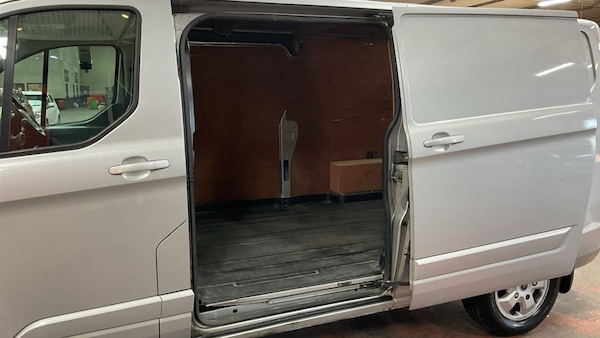 Used Ford Transit Custom 2015 for sale - 76228916: Photo 12