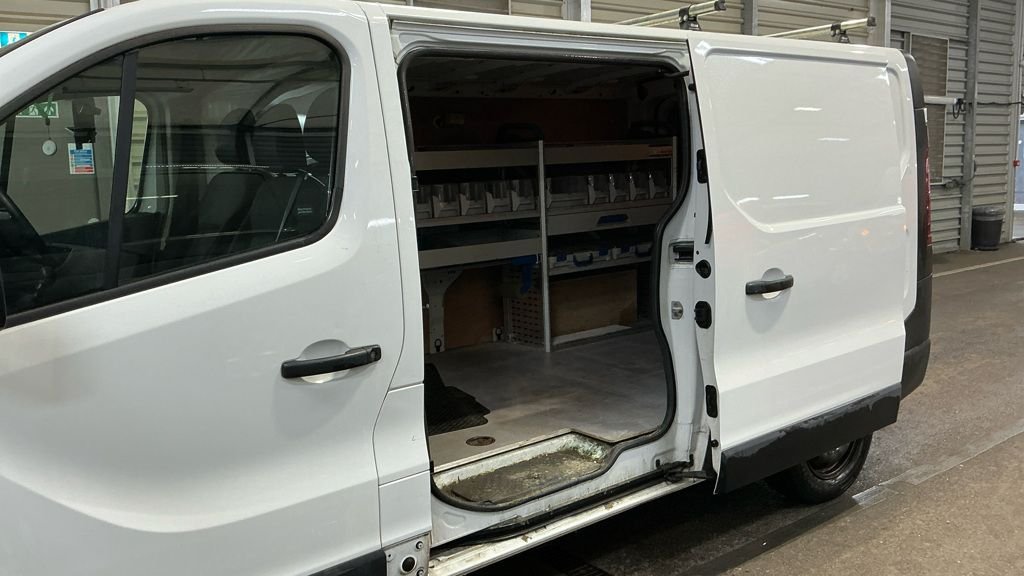 Used Renault Trafic 2018 for sale - 77719809: Photo 2