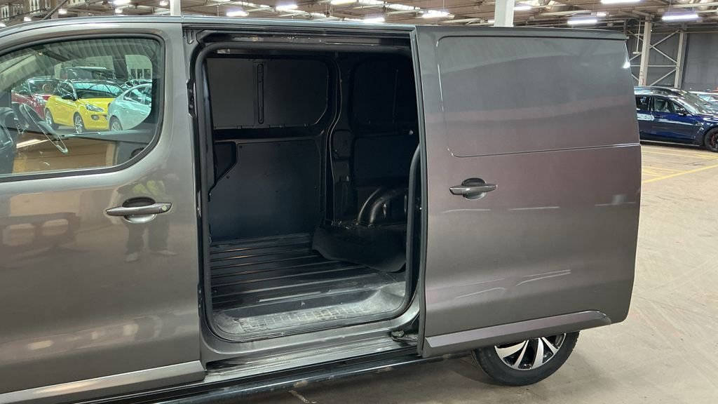 Used Citroen Dispatch 2022 for sale - 77905530: Photo 12