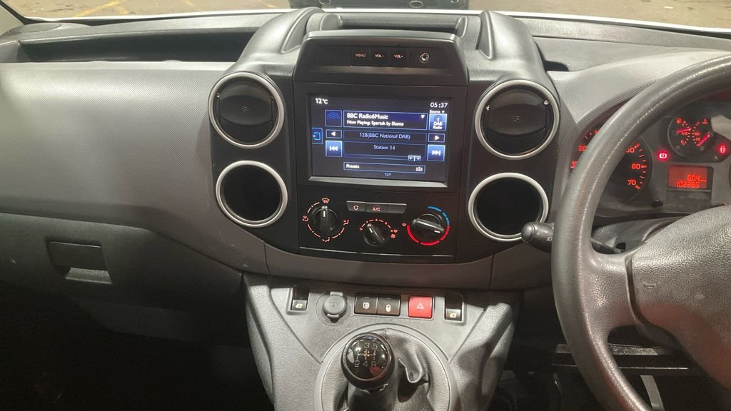 Used Peugeot Partner 2016 for sale - 76318731: Photo 13