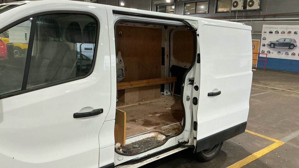 Used Renault Trafic 2018 for sale - 77026944: Photo 10
