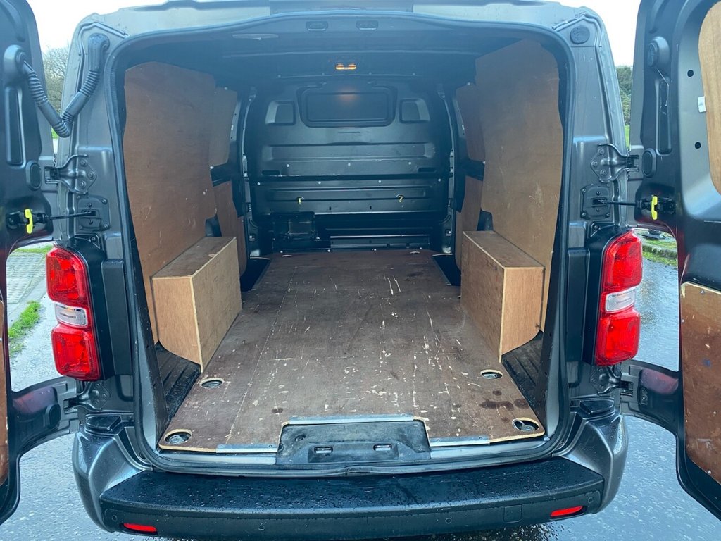 Used Vauxhall Vivaro 2019 for sale - 76724720: Photo 12