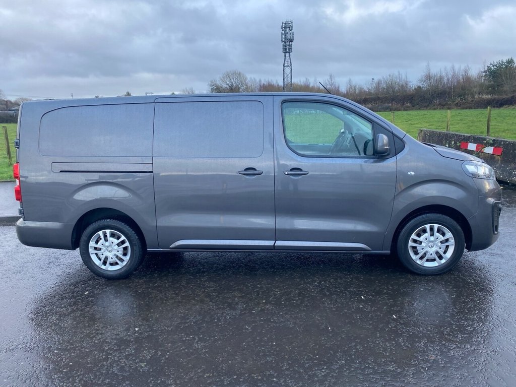 Used Vauxhall Vivaro 2019 for sale - 76724720: Photo 2