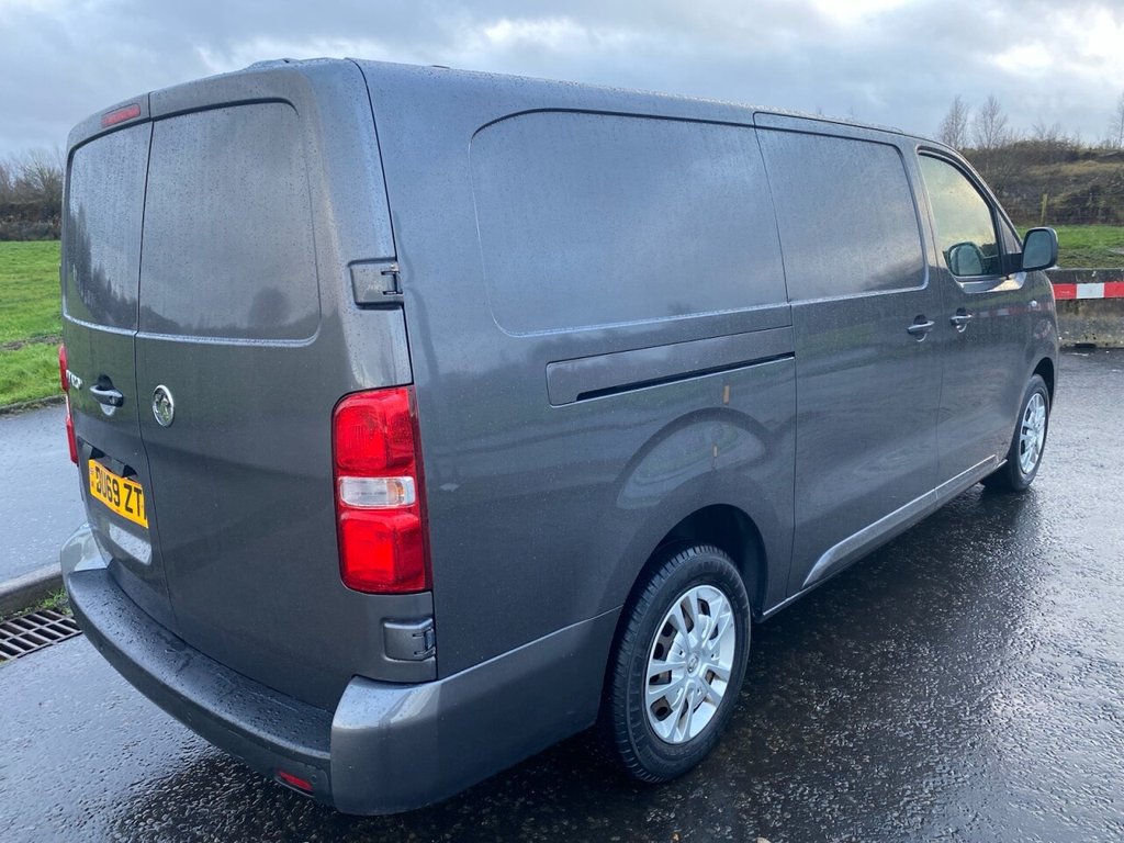Used Vauxhall Vivaro 2019 for sale - 76724720: Photo 3