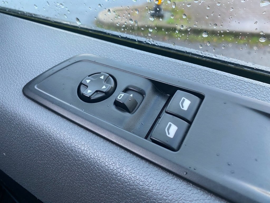 Used Vauxhall Vivaro 2019 for sale - 76724720: Photo 7