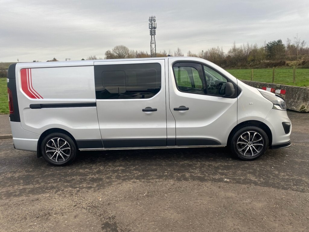 Used Vauxhall Vivaro 2018 for sale - 76595903: Photo 2