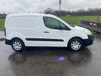 Used Peugeot Partner 2017 for sale - 77534359: Photo