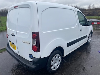 Used Peugeot Partner 2017 for sale - 77534359: Photo