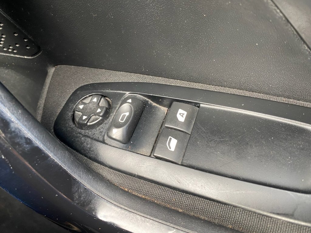 Used Peugeot 208 2012 for sale - 78153788: Photo 13