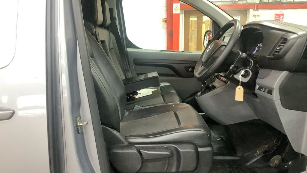 Used Vauxhall Vivaro 2021 for sale - 77667518: Photo 13