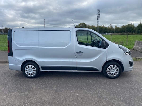 Used Vauxhall Vivaro 2018 for sale - 76069038: Photo 2