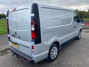 Used Vauxhall Vivaro 2018 for sale - 76069038: Photo 3