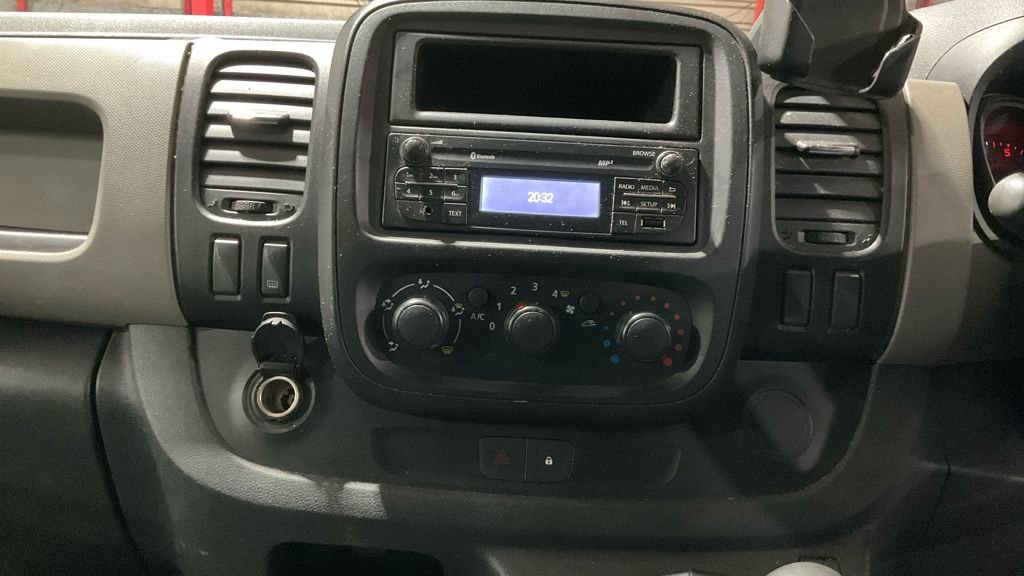 Used Renault Trafic 2018 for sale - 77563977: Photo 12