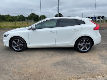 Used Volvo V40 2016 for sale - 79275683: Photo