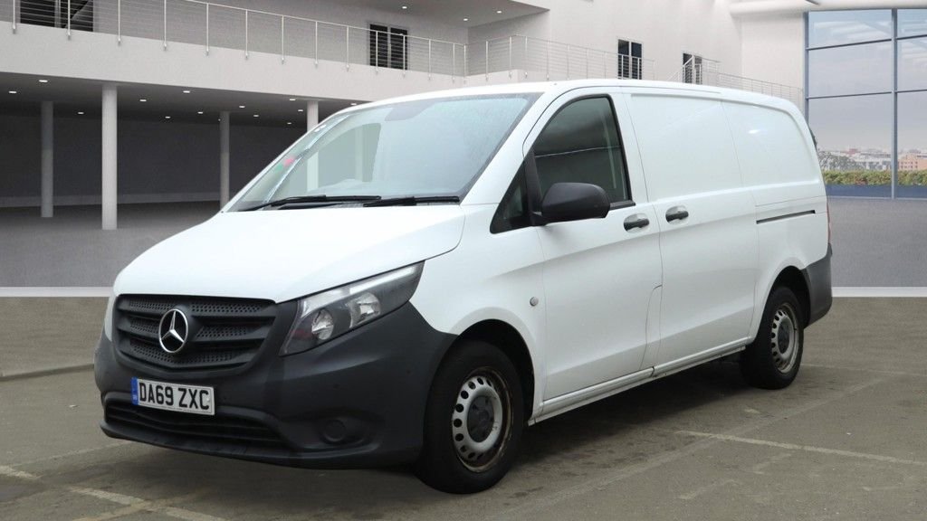 Used Mercedes-Benz Vito 2019 for sale - 77399732: Photo 2
