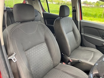 Used Dacia Sandero 2013 for sale - 78569703: Photo