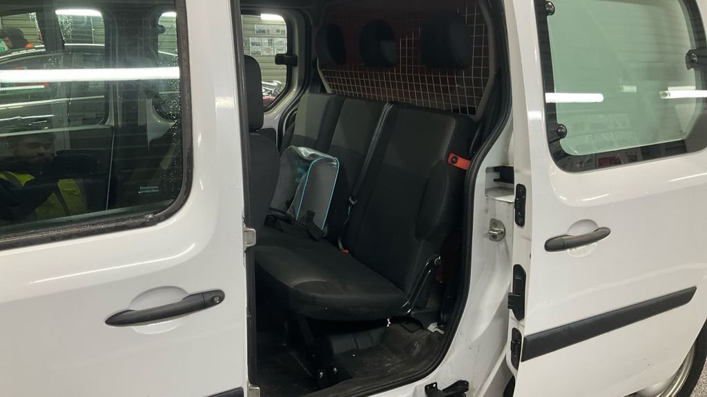 Used Renault Kangoo 2020 for sale - 76698299: Photo 12