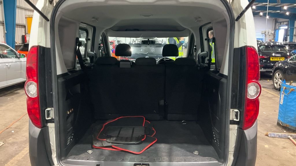 Used Vauxhall Combo 2017 for sale - 77319618: Photo 11