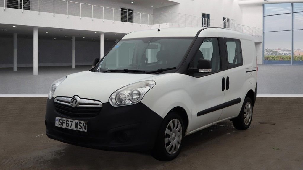 Used Vauxhall Combo 2017 for sale - 77319618: Photo 2