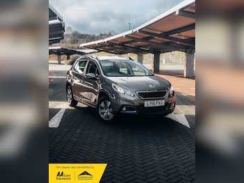 Used Peugeot 2008 2015 for sale - 77485098: Photo