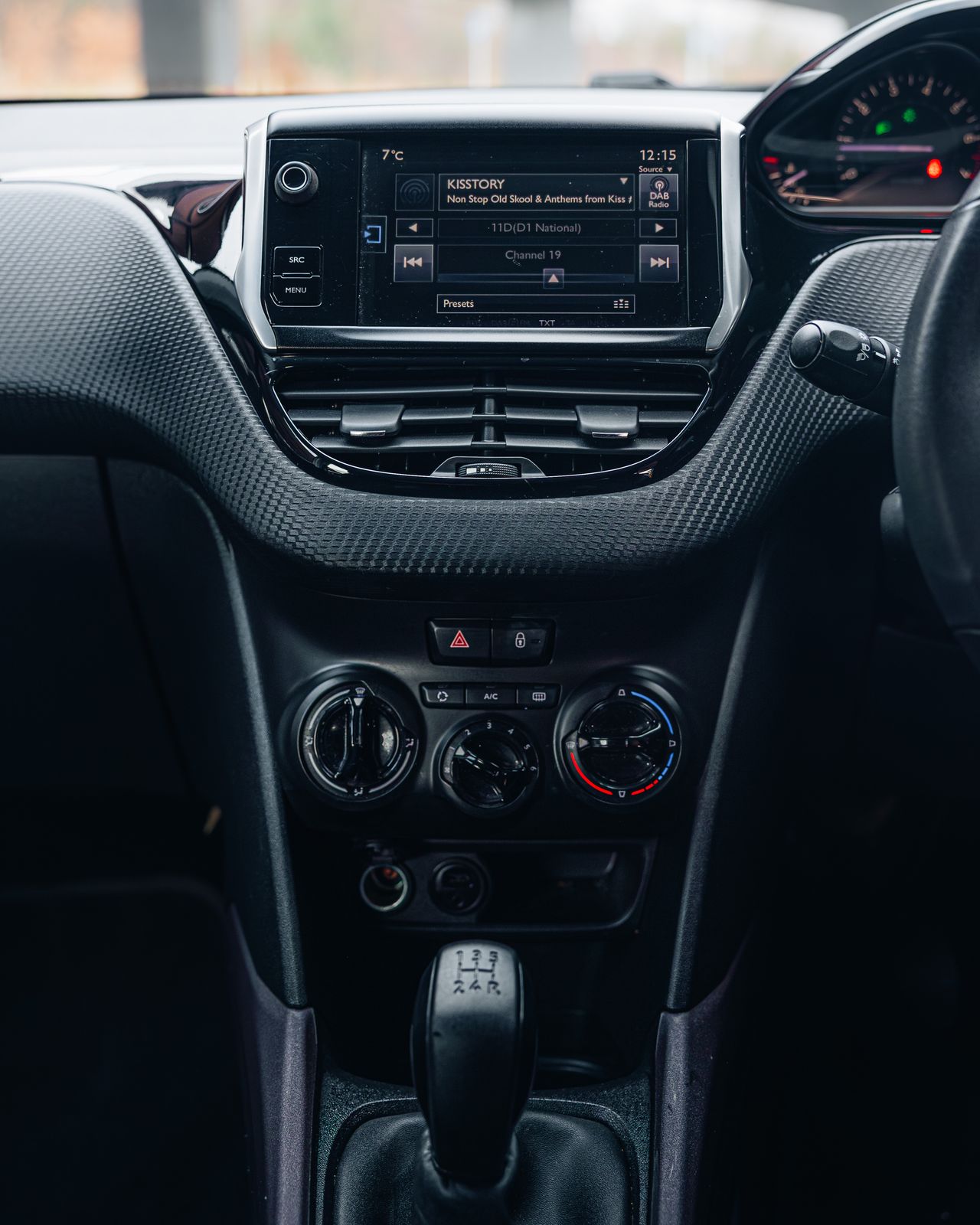 Used Peugeot 2008 2015 for sale - 77485098: Photo 24