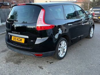 Used Renault Grand Scenic 2011 for sale - 78022661: Photo