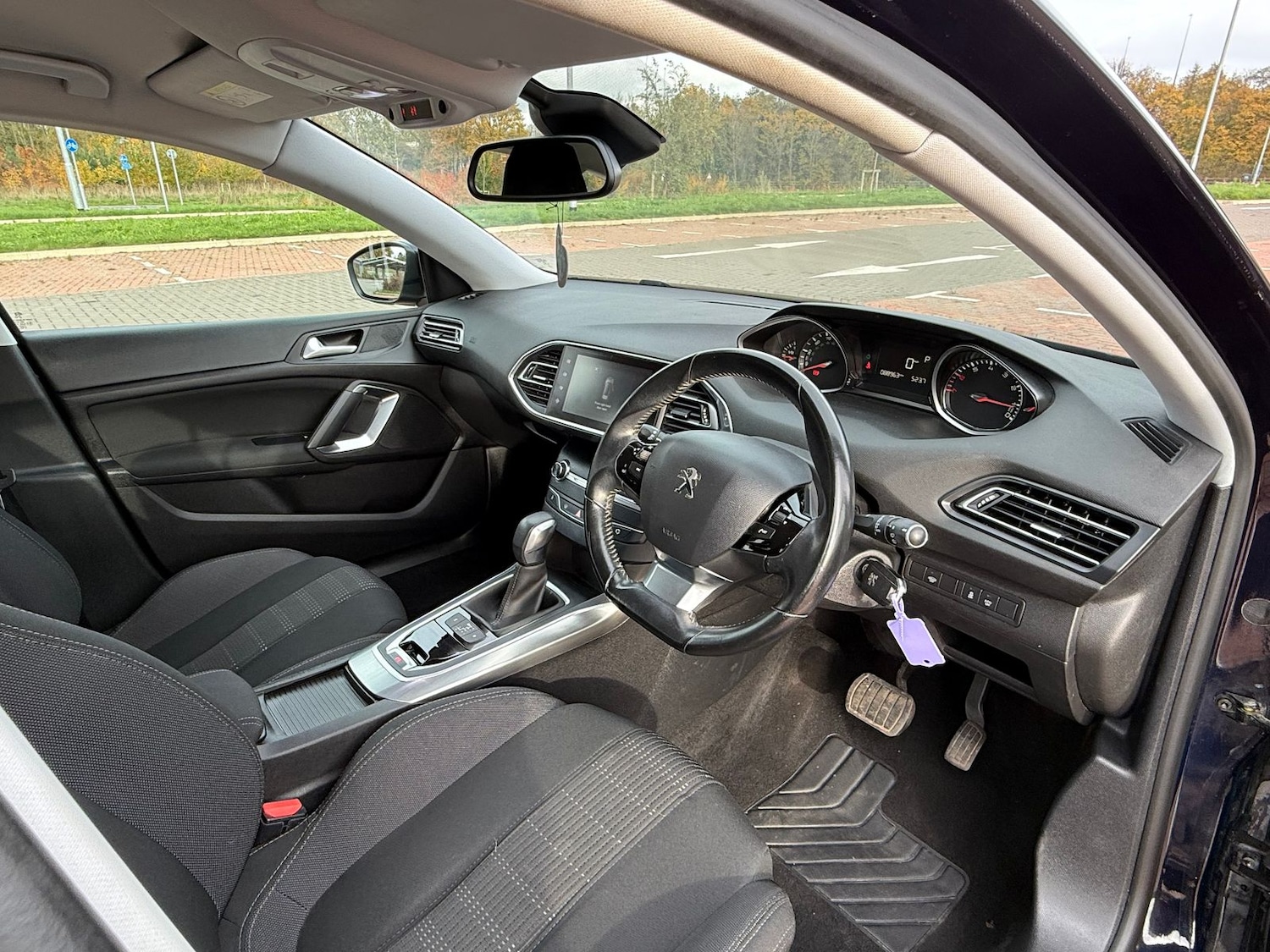 Used Peugeot 308 2016 for sale - 76609424: Photo 18