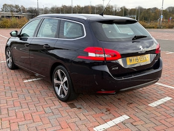Used Peugeot 308 2016 for sale - 76609424: Photo