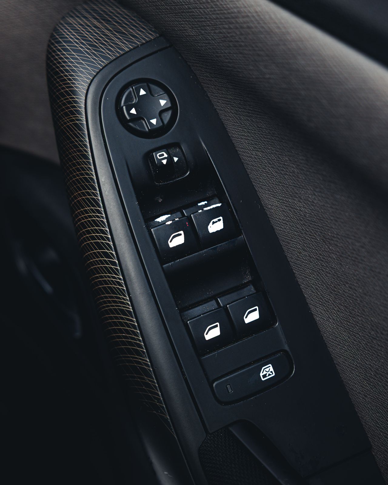 Used Citroen Grand C4 Picasso 2015 for sale - 77799903: Photo 22