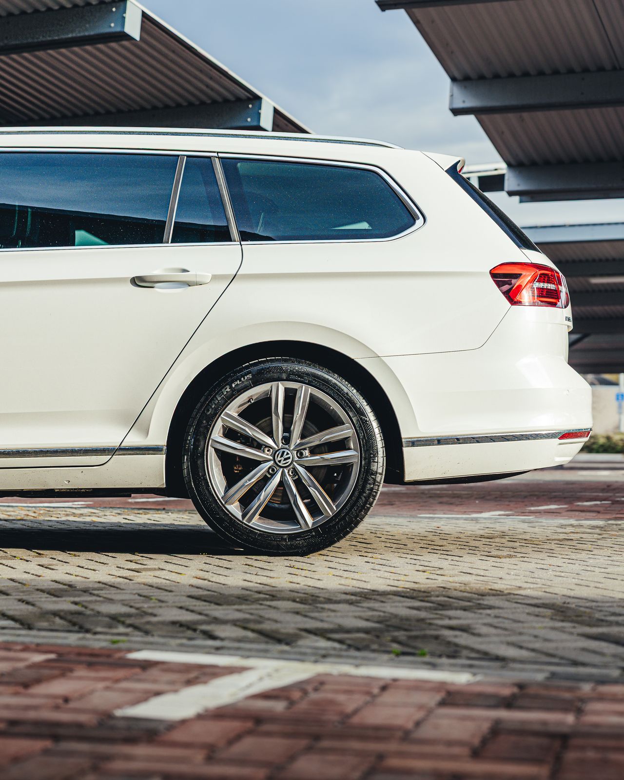 Used Volkswagen Passat 2015 for sale - 77799888: Photo 11