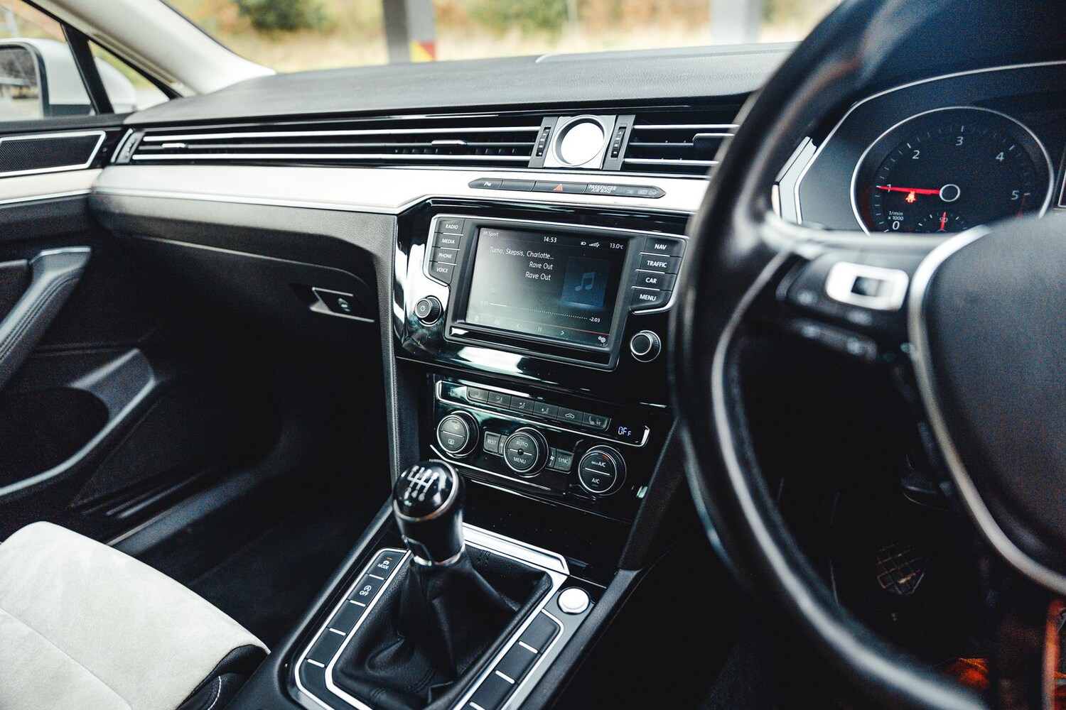 Used Volkswagen Passat 2015 for sale - 77799888: Photo 33