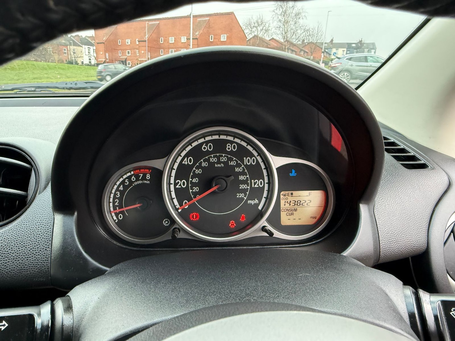 Used Mazda Mazda2 2011 for sale - 77239574: Photo 15