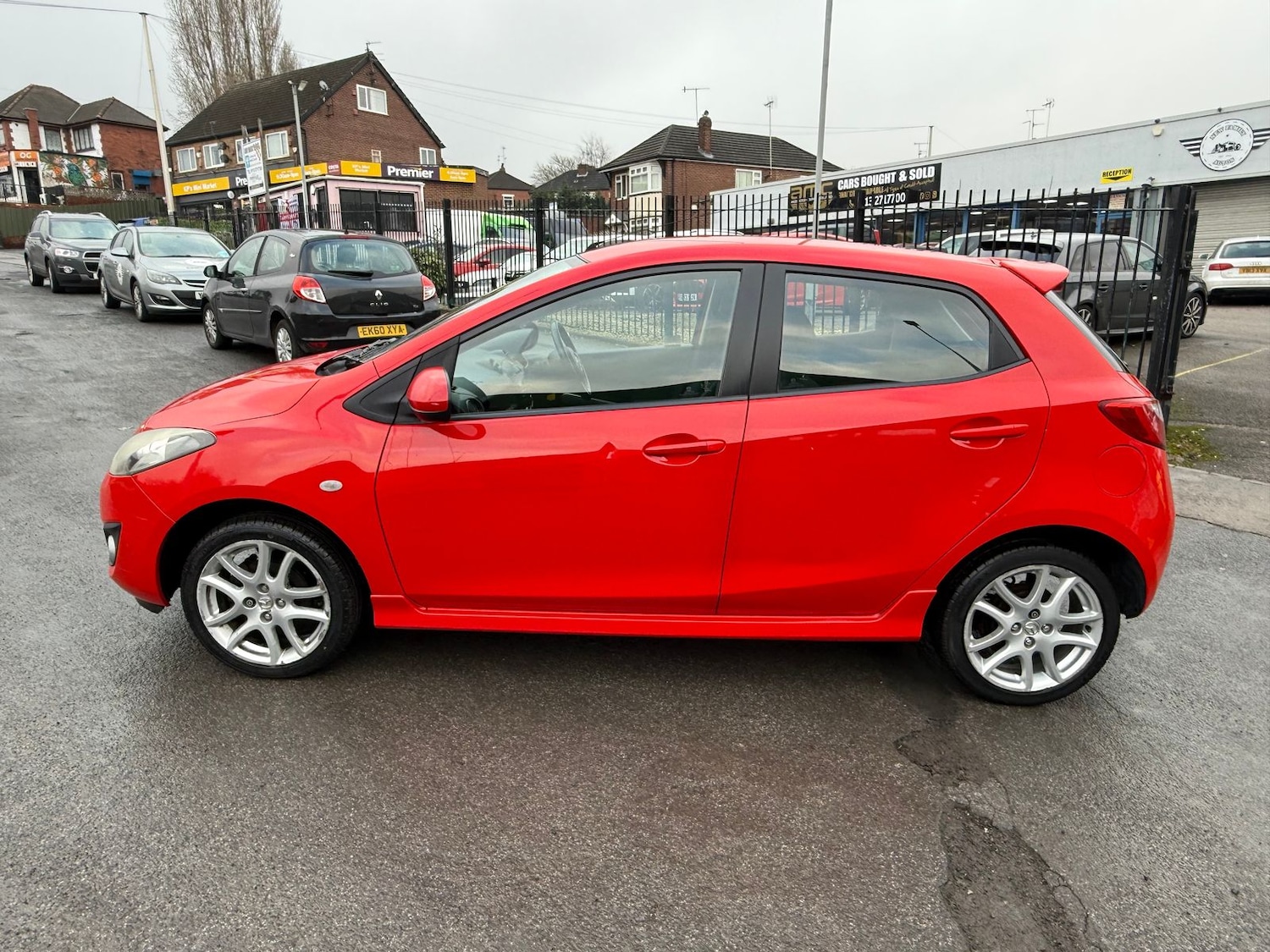 Used Mazda Mazda2 2011 for sale - 77239574: Photo 6