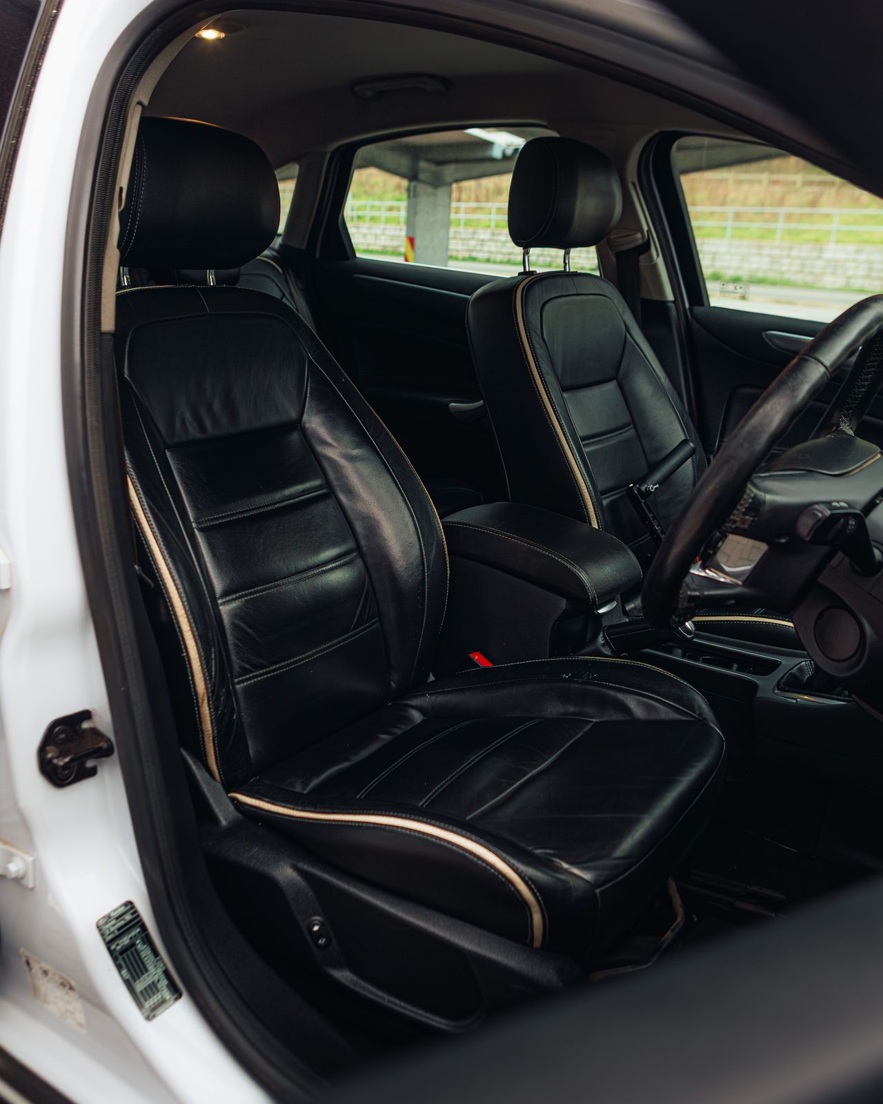 Used Ford Mondeo 2012 for sale - 77134070: Photo 28