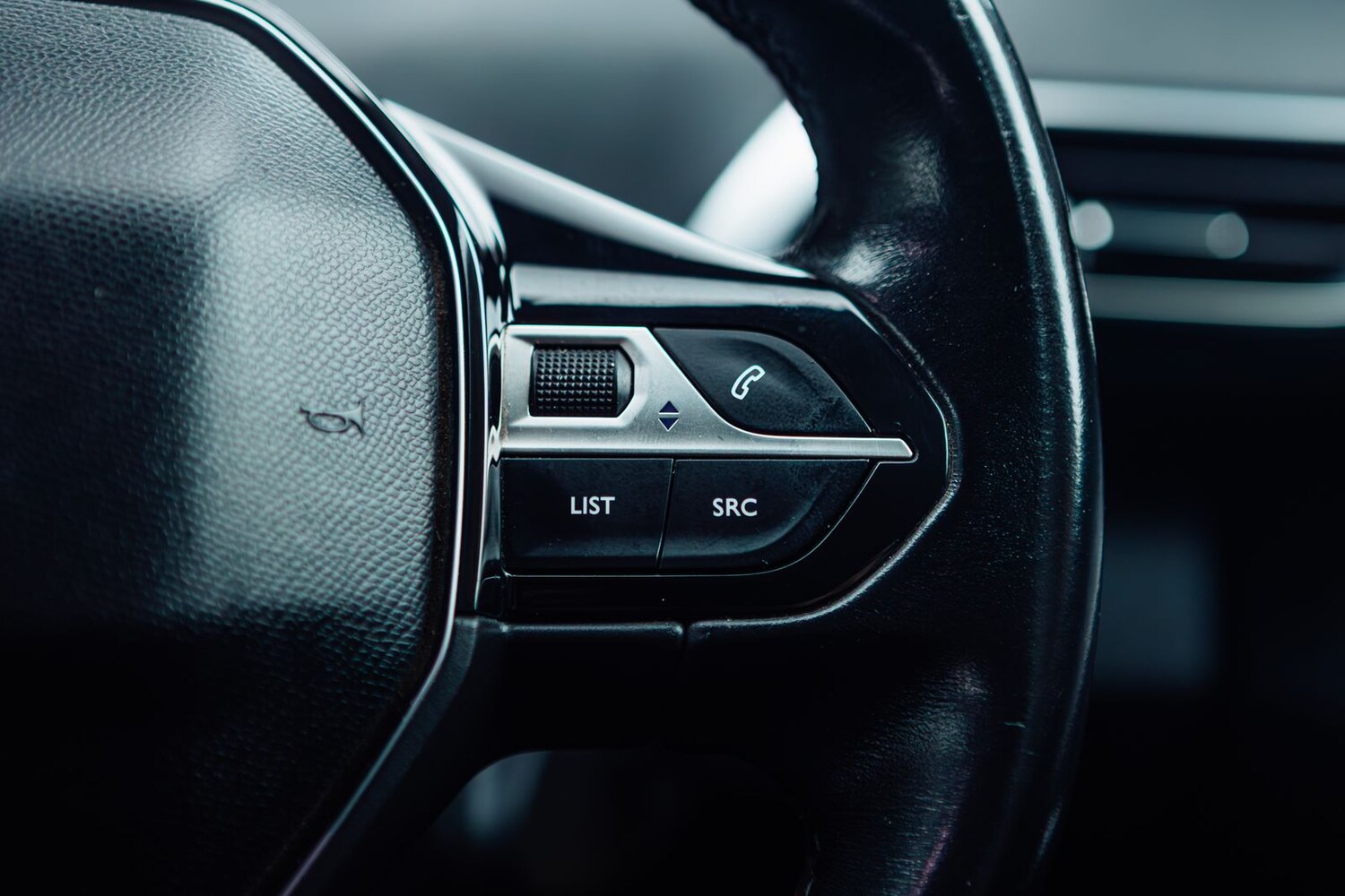 Used Peugeot 3008 2017 for sale - 76635895: Photo 17