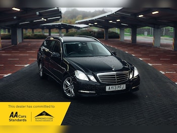 Used Mercedes-Benz E Class 2013 for sale - 77167357: Photo