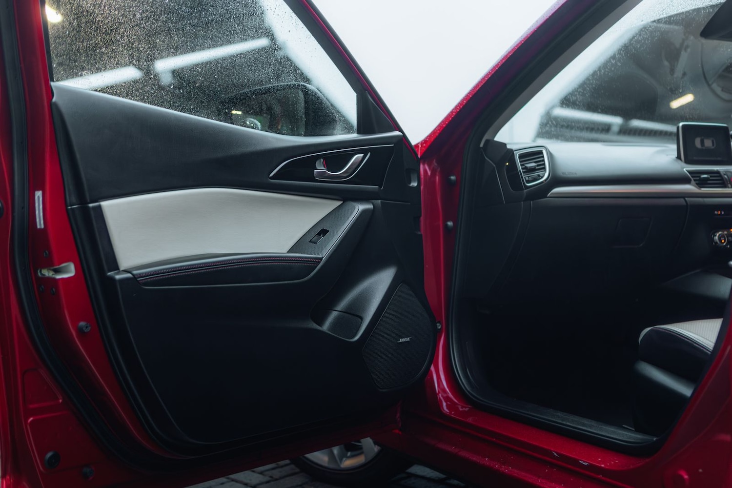 Used Mazda Mazda3 2014 for sale - 76635899: Photo 11