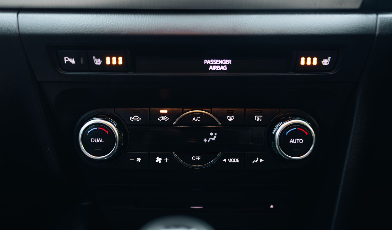 Used Mazda Mazda3 2014 for sale - 76635899: Photo 24