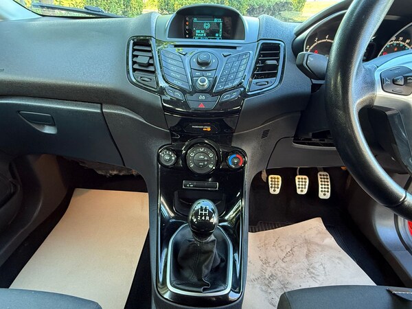 Used Ford Fiesta 2013 for sale - 75094511: Photo 22