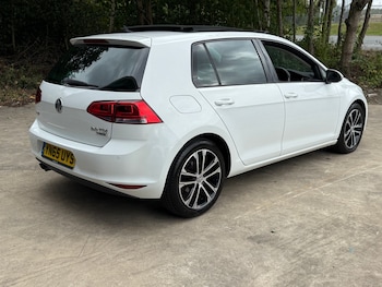Used Volkswagen Golf 2015 for sale - 75891870: Photo