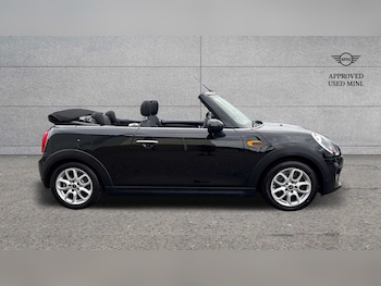 Used MINI Convertible 2017 for sale - 75711039: Photo