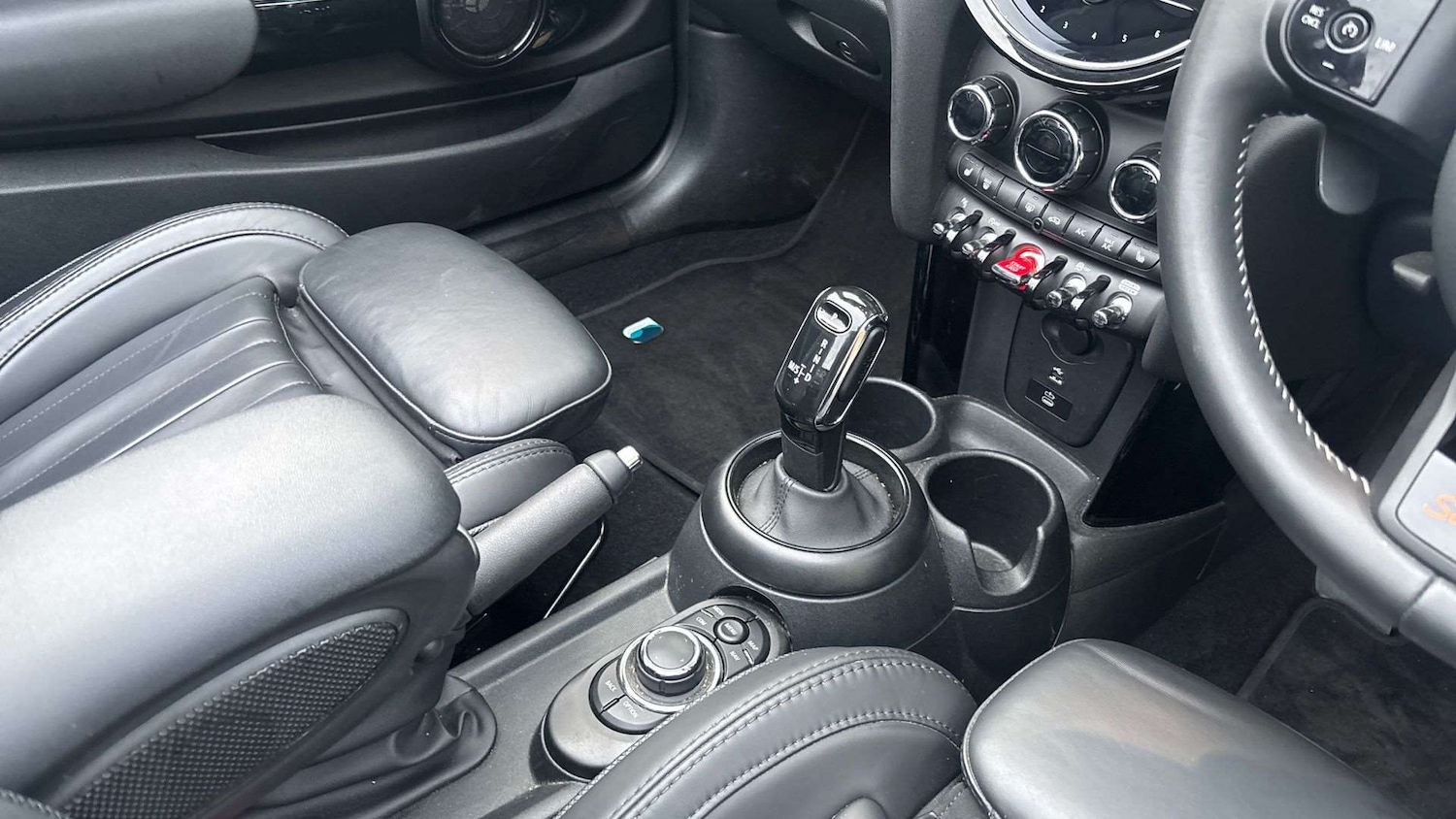 Used MINI Convertible 2023 for sale - 76587562: Photo 12