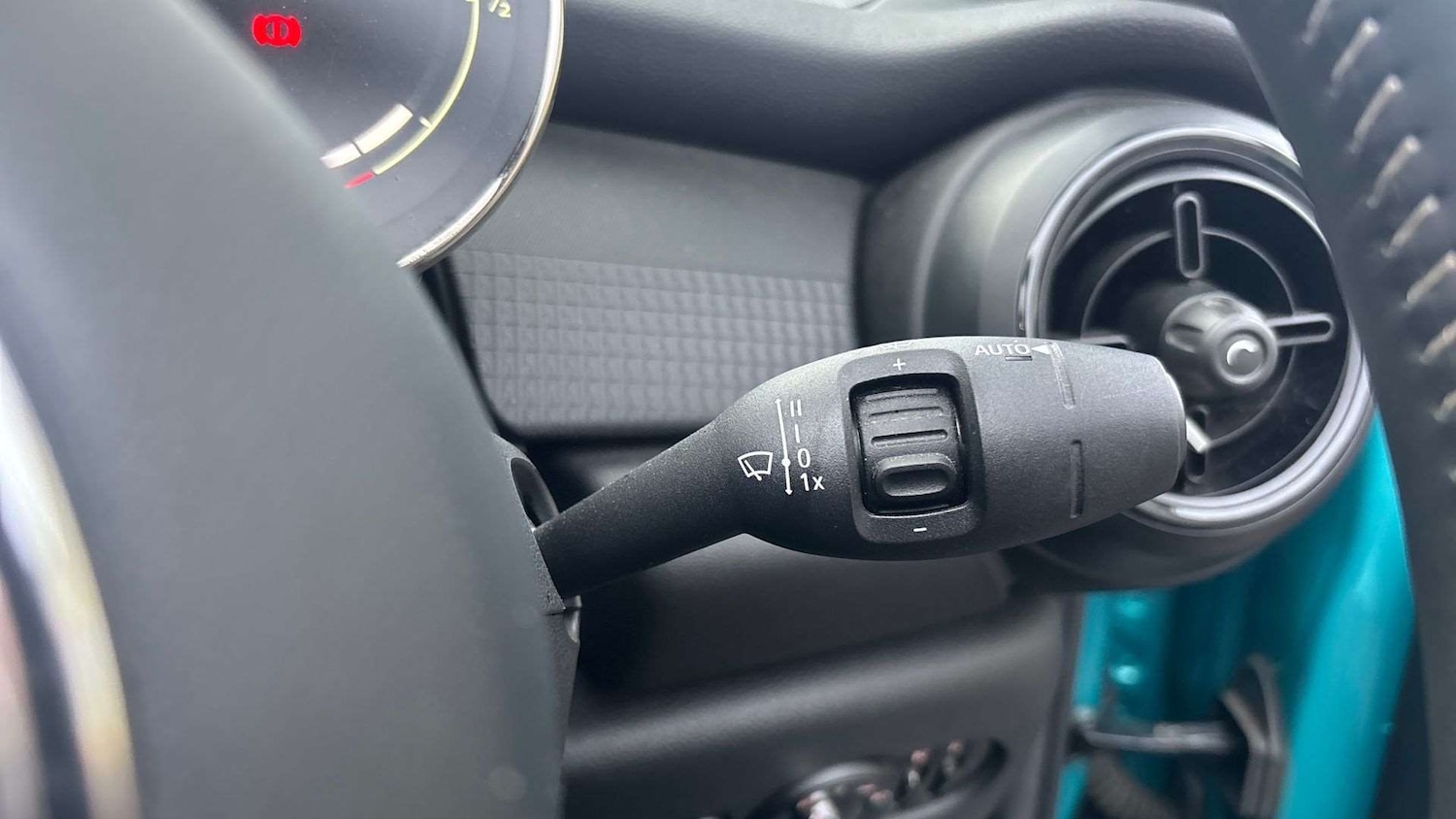 Used MINI Convertible 2023 for sale - 76587562: Photo 30