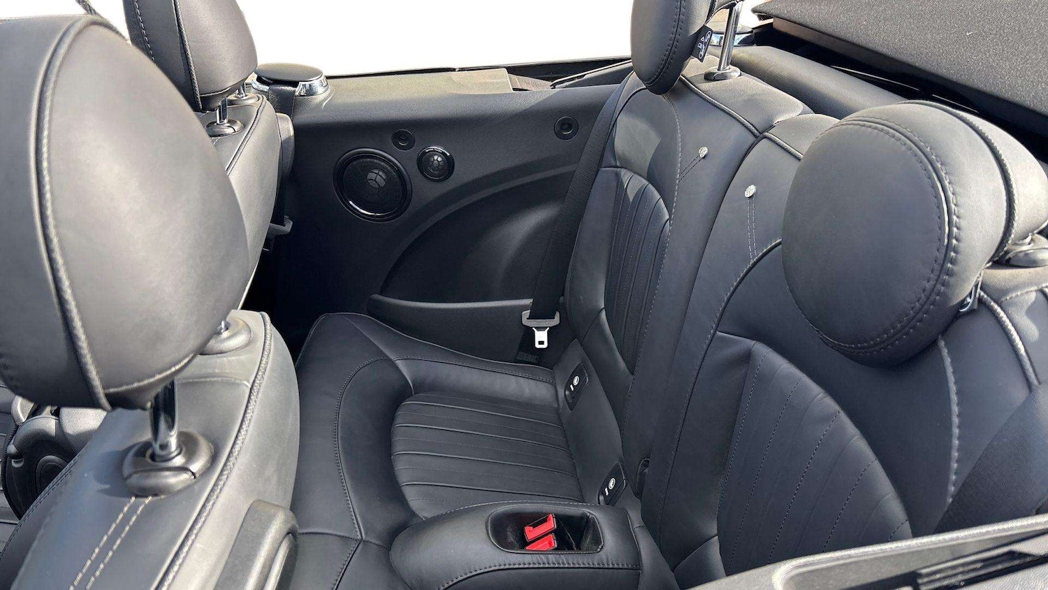 Used MINI Convertible 2023 for sale - 76421191: Photo 14