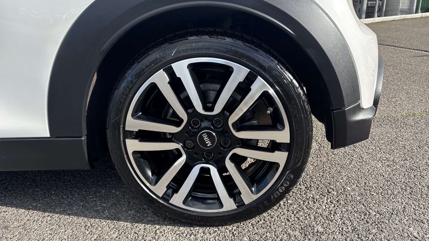 Used MINI Convertible 2023 for sale - 76421191: Photo 16