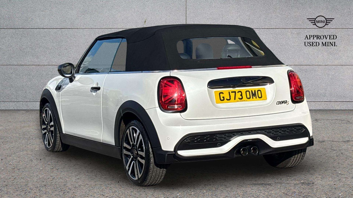 Used MINI Convertible 2023 for sale - 76421191: Photo 2