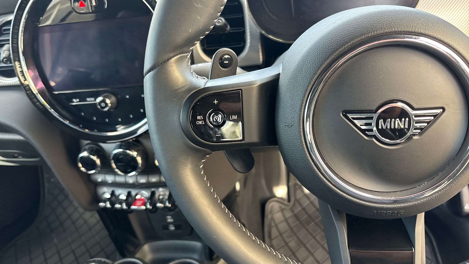 Used MINI Convertible 2023 for sale - 76421191: Photo 22