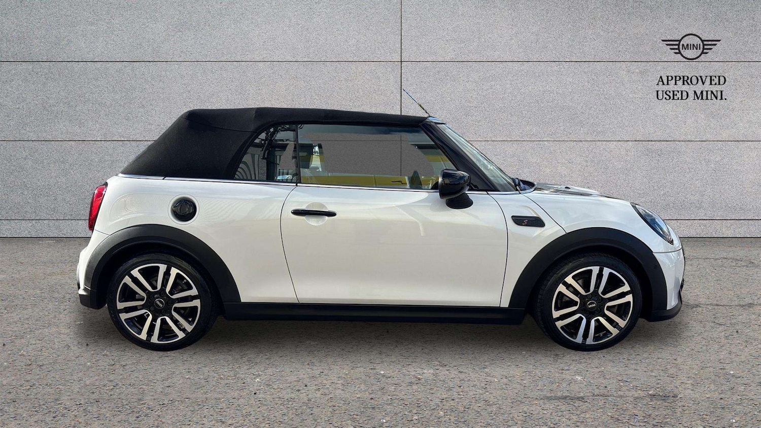 Used MINI Convertible 2023 for sale - 76421191: Photo 4