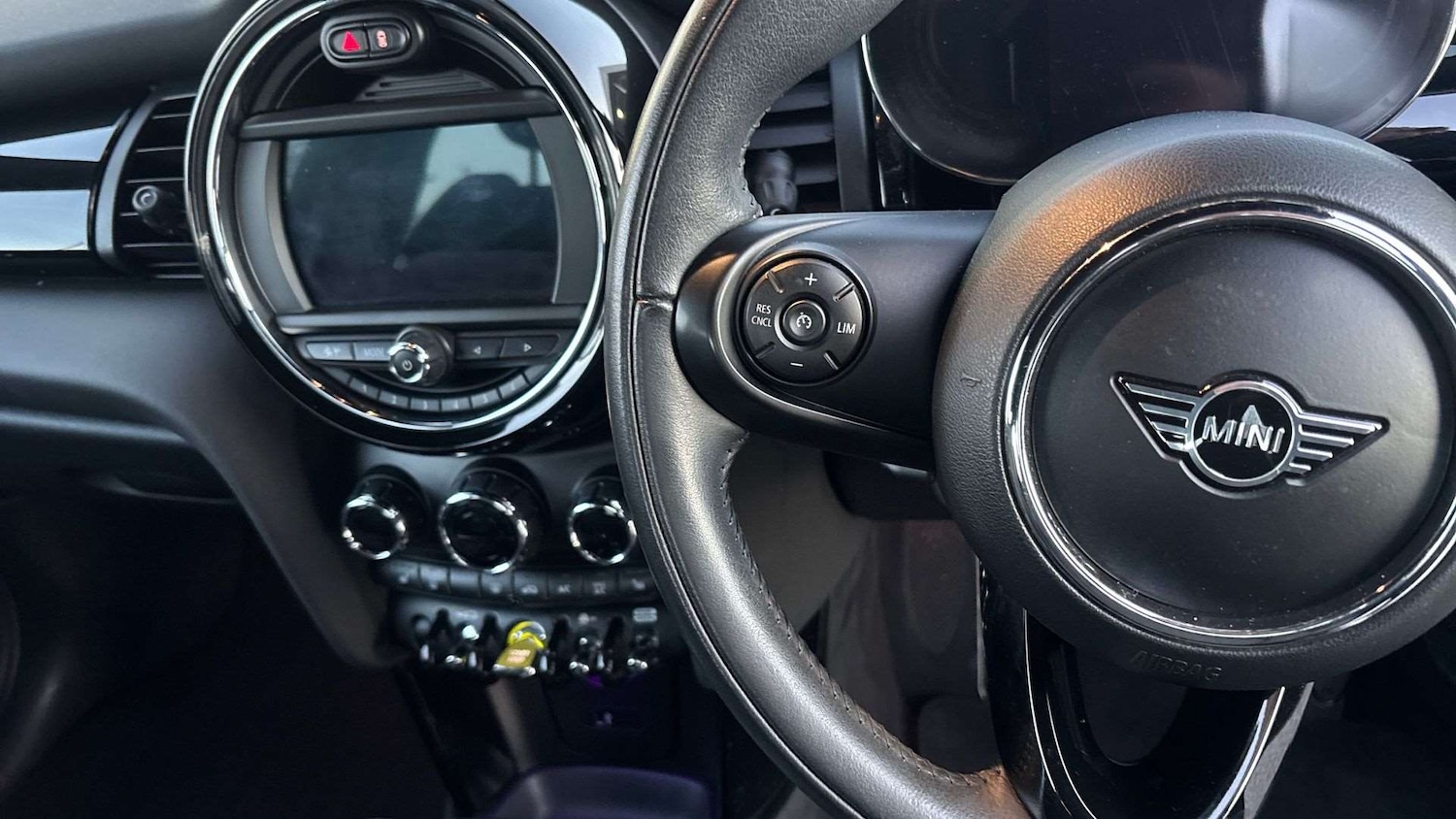 Used MINI Hatch 2020 for sale - 76827608: Photo 22